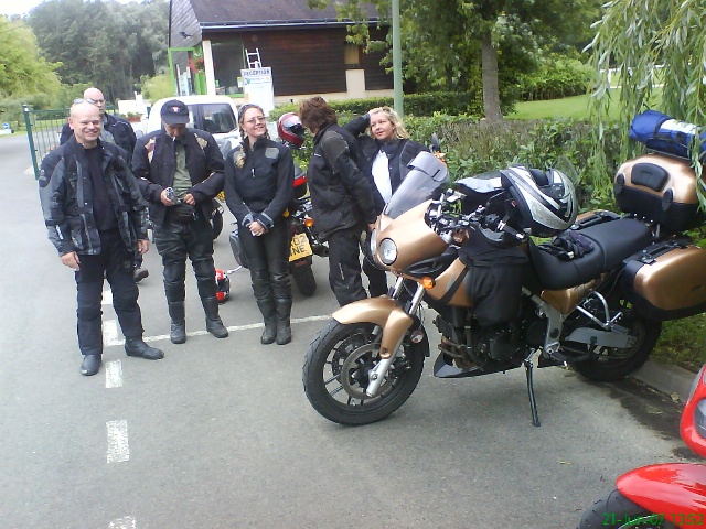 640x480 pixels (142K)