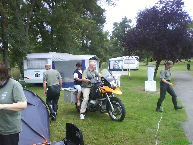 640x480 pixels (145K)