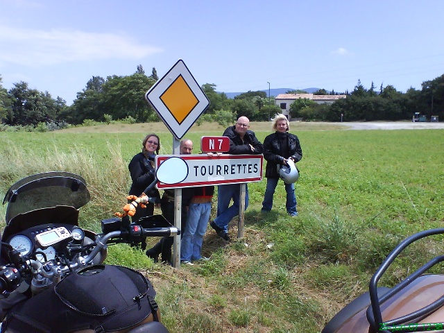 640x480 pixels (143K)