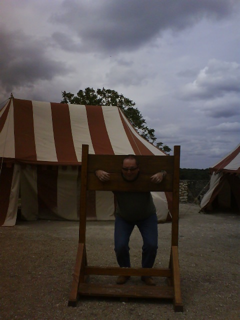 480x640 pixels (76K)