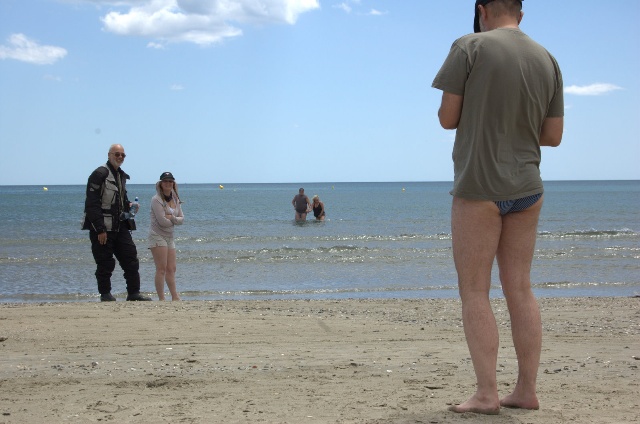 640x424 pixels (85K)