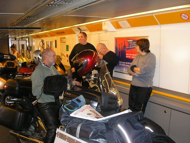 640x480 pixels (137K)