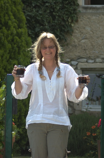 424x640 pixels (84K)