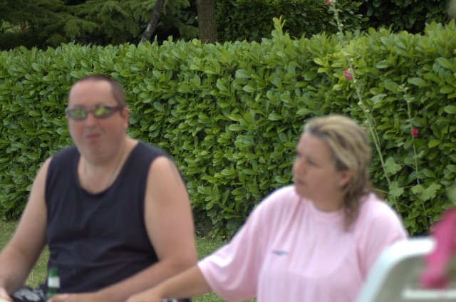 640x424 pixels (102K)