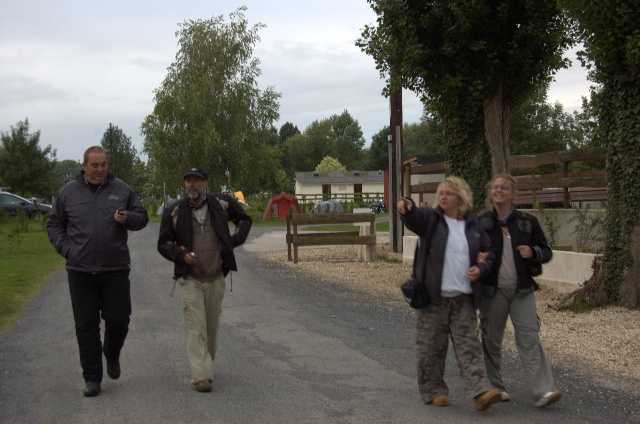 640x424 pixels (101K)