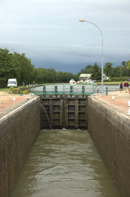 424x640 pixels (95K)