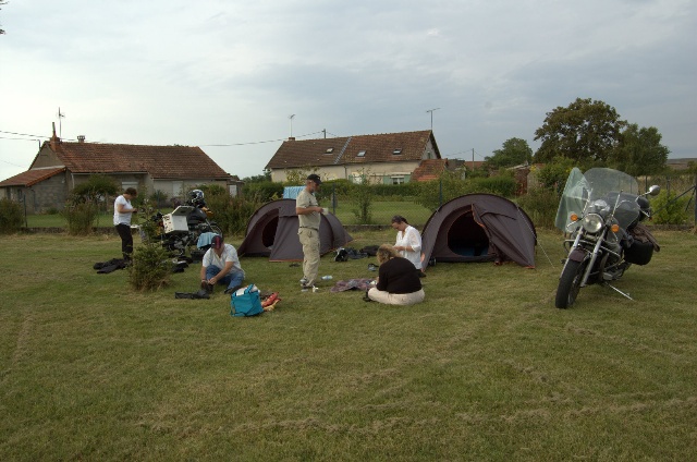 640x424 pixels (104K)