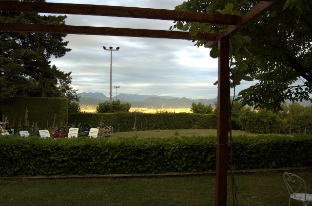 640x424 pixels (115K)