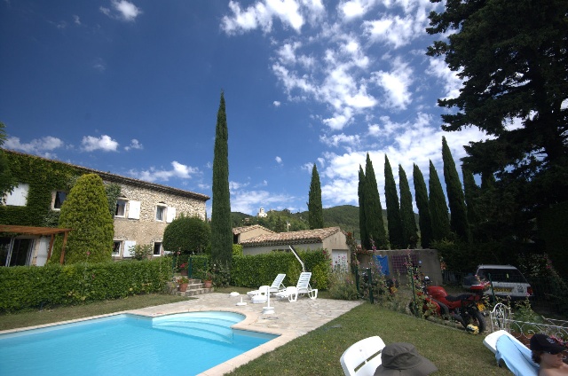 640x424 pixels (116K)