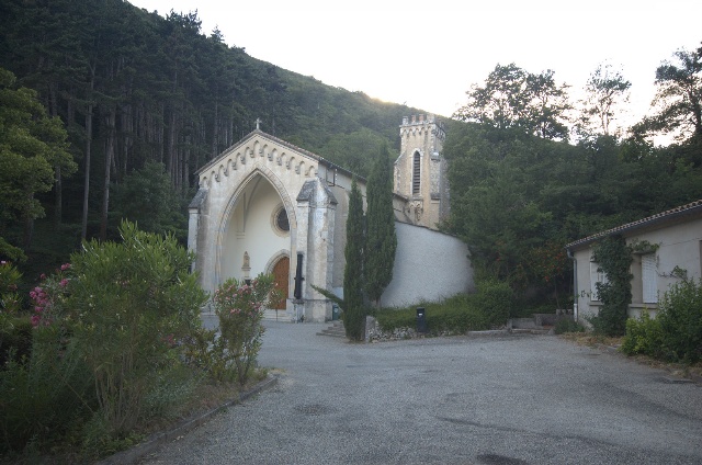 640x424 pixels (109K)