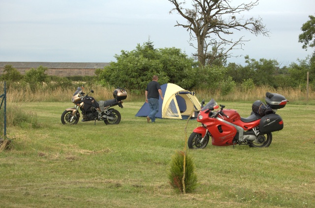 640x424 pixels (125K)