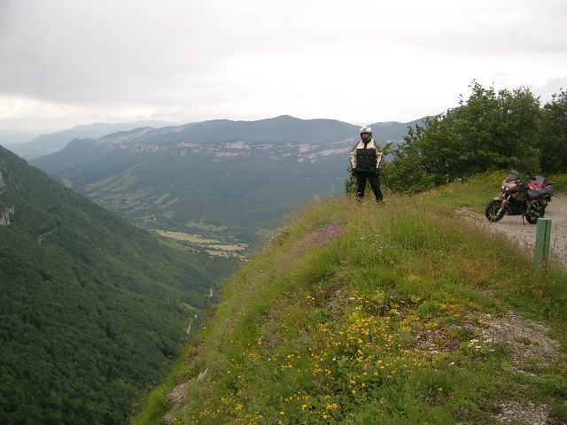 640x480 pixels (125K)