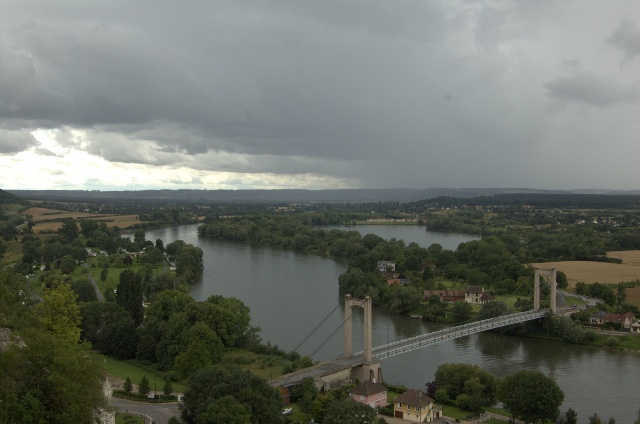 640x424 pixels (74K)