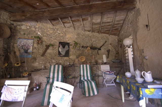 640x424 pixels (108K)