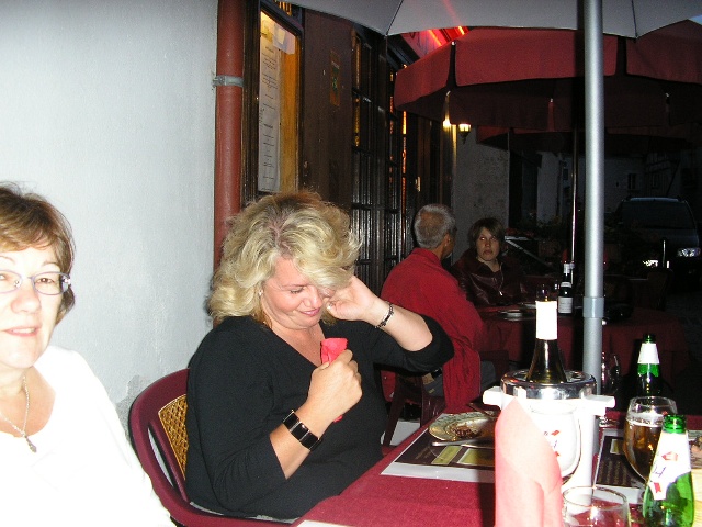 640x480 pixels (115K)