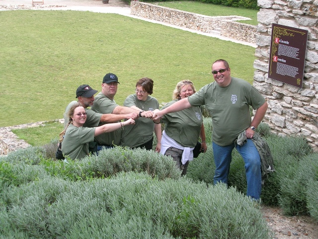 640x480 pixels (174K)