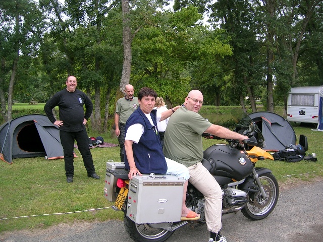 640x480 pixels (182K)