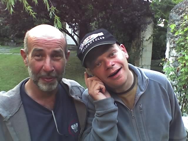 640x480 pixels (72K)