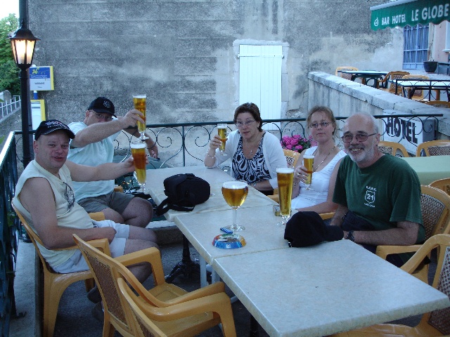 640x480 pixels (145K)