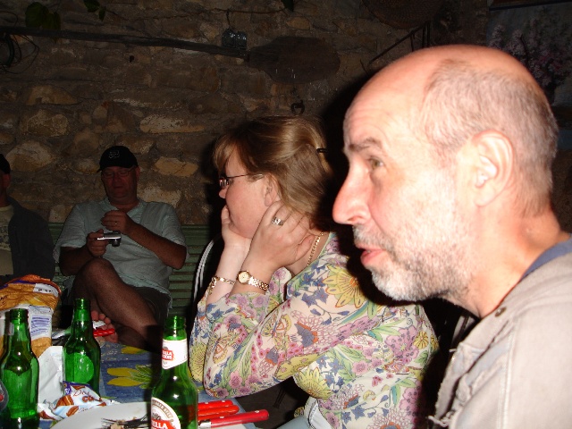 640x480 pixels (126K)