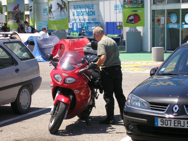 640x480 pixels (150K)