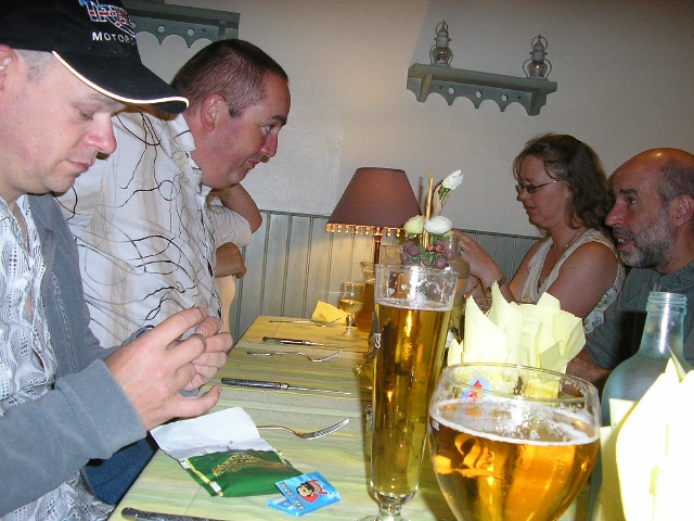 640x480 pixels (131K)