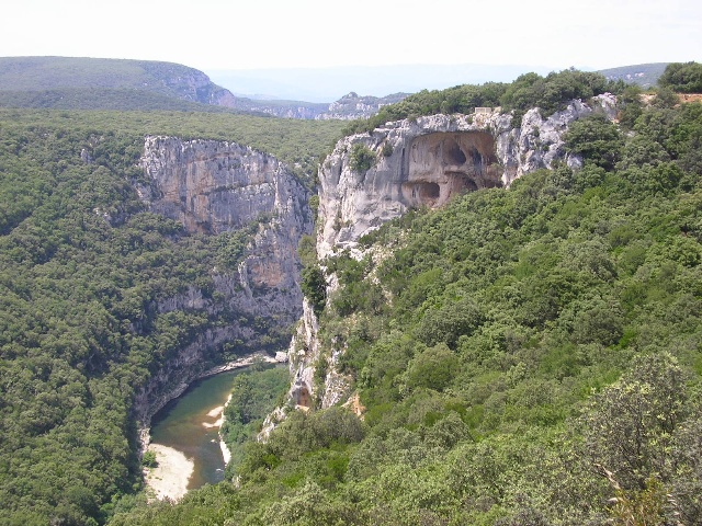 640x480 pixels (169K)