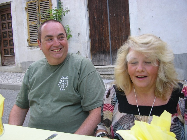 640x480 pixels (117K)