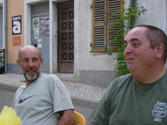 640x480 pixels (115K)