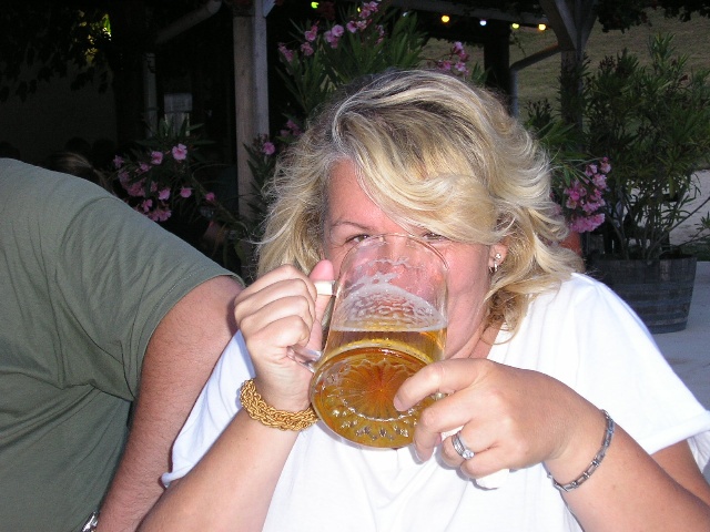 640x480 pixels (118K)