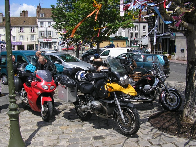 640x480 pixels (185K)