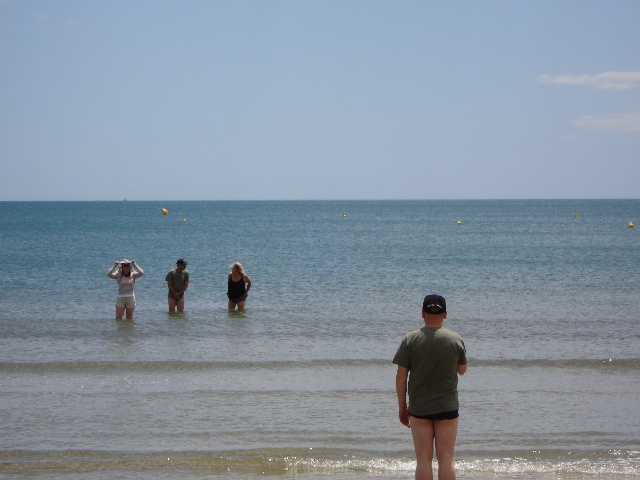 640x480 pixels (82K)