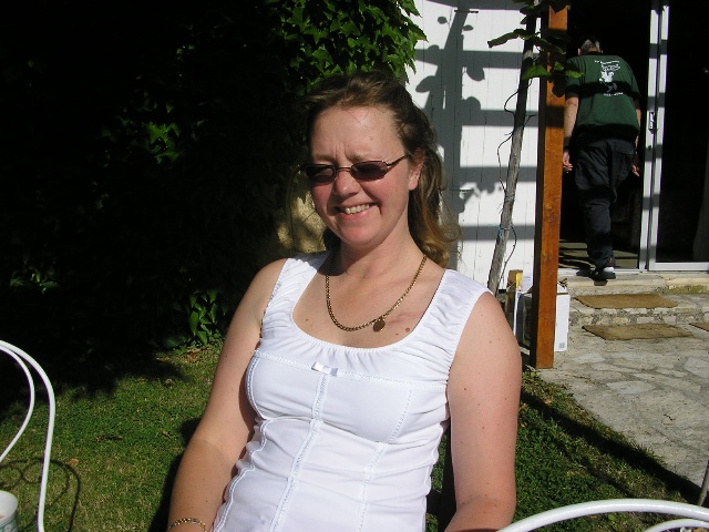 640x480 pixels (115K)