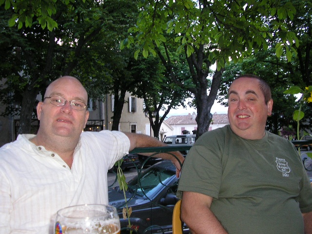 640x480 pixels (143K)