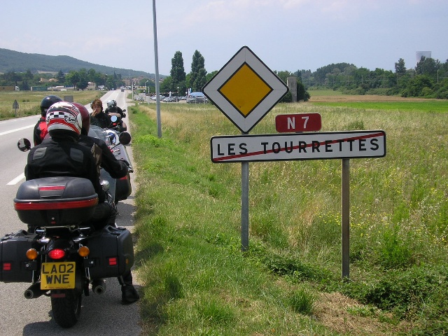 640x480 pixels (152K)