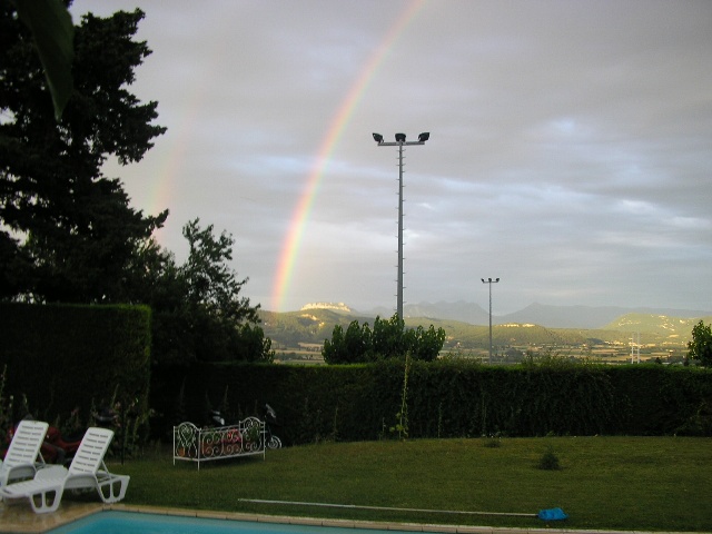 640x480 pixels (89K)