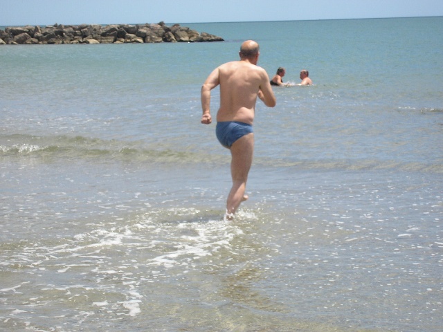 640x480 pixels (103K)