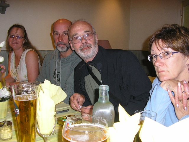 640x480 pixels (118K)