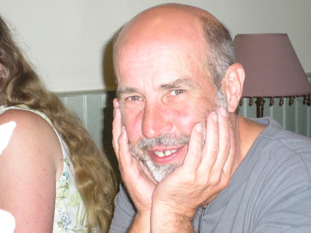 640x480 pixels (100K)