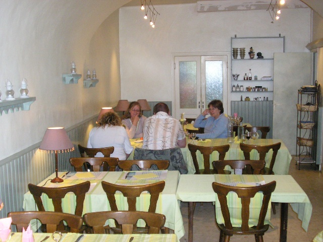 640x480 pixels (112K)