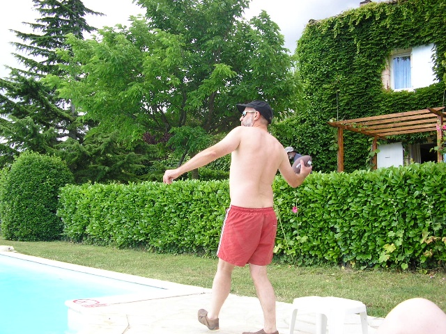 640x480 pixels (189K)