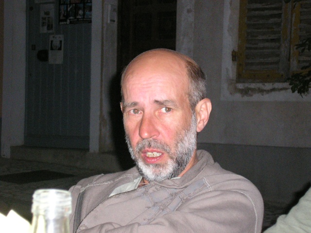 640x480 pixels (98K)