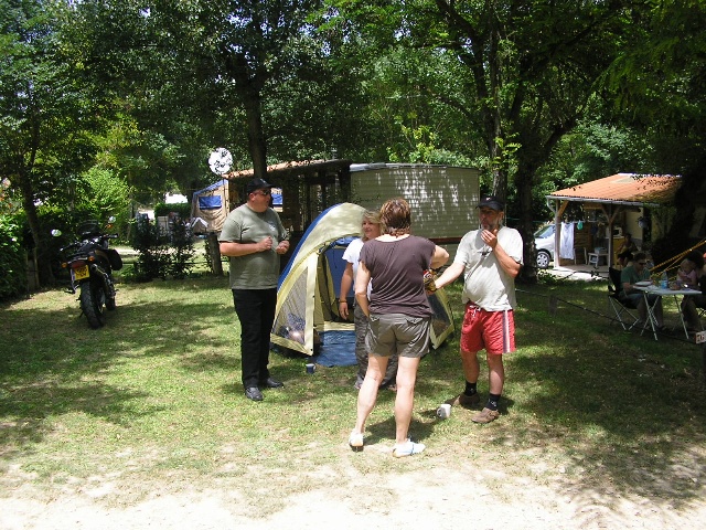 640x480 pixels (186K)