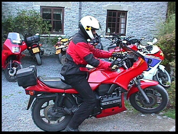 602x451 pixels (144K)