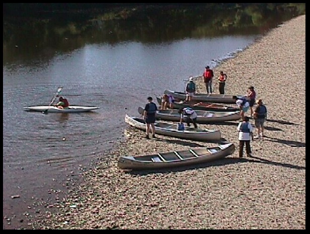 602x451 pixels (131K)