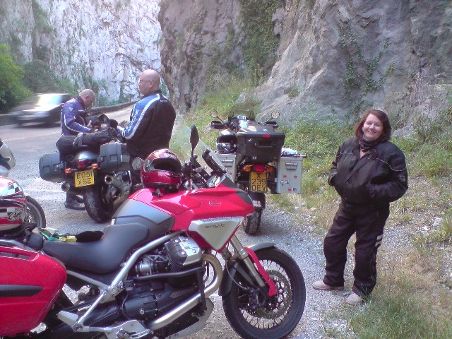 640x480 pixels (122K)