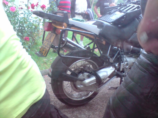 640x480 pixels (74K)