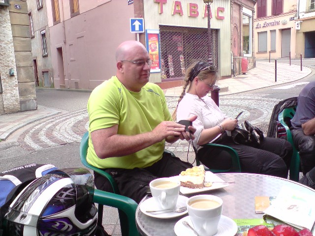 640x480 pixels (105K)