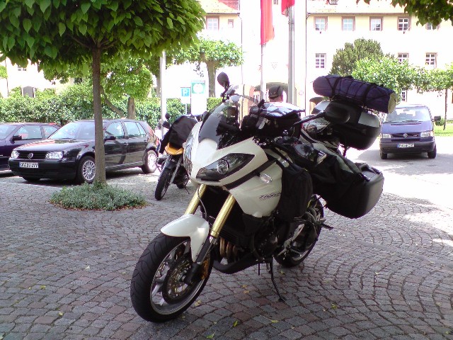 640x480 pixels (124K)