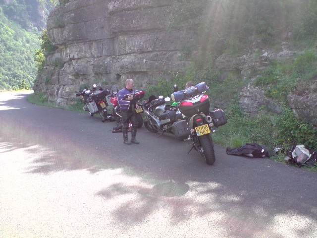 640x480 pixels (92K)